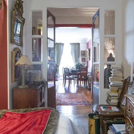 Superb Spacious And Authentic 아파트 *